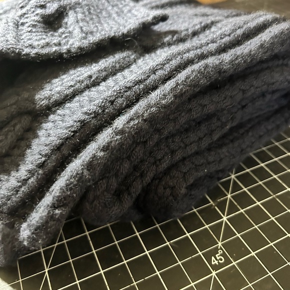 Loro Piana Baby Cashmere Scarf - NAVY UNISEX - Picture 3 of 5